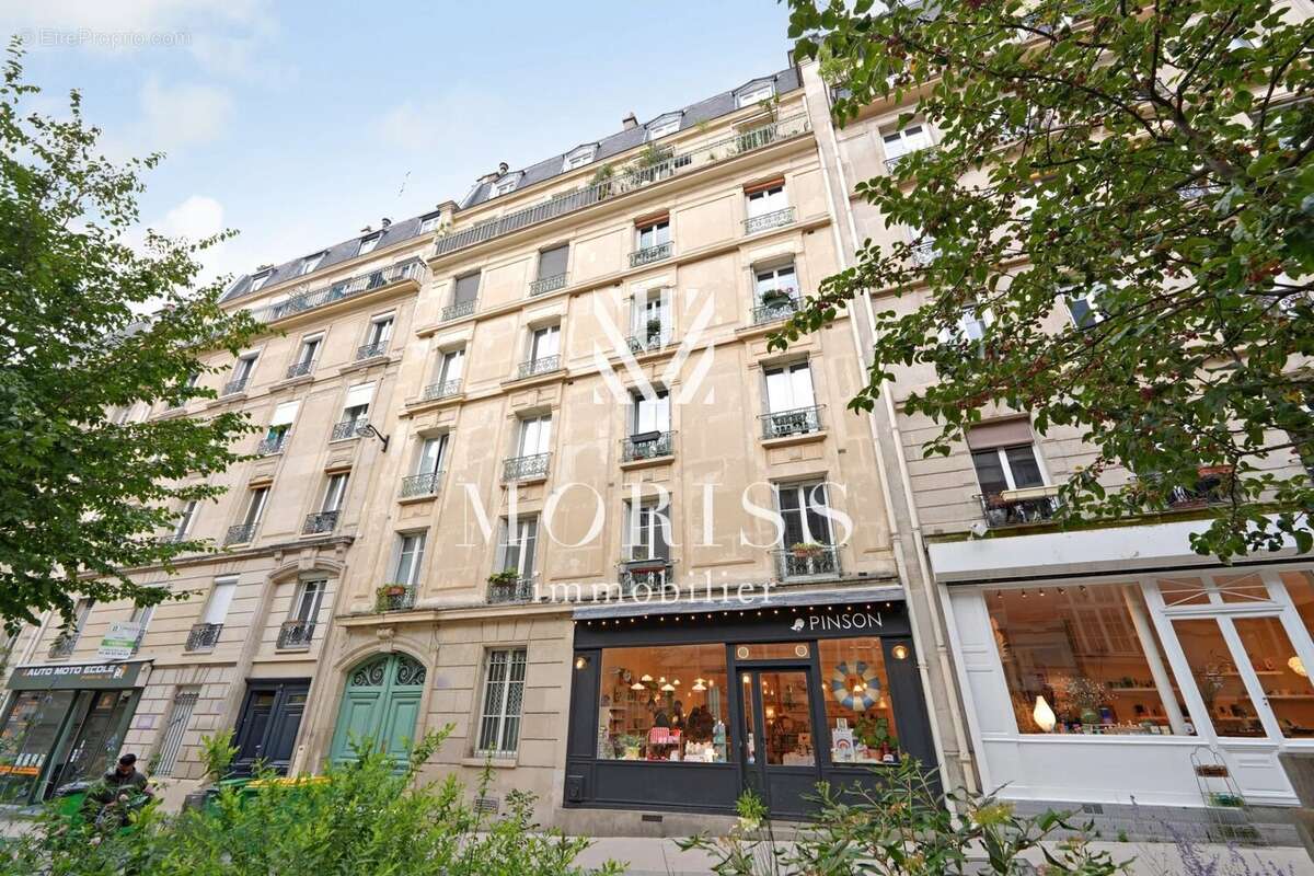 Appartement à PARIS-18E