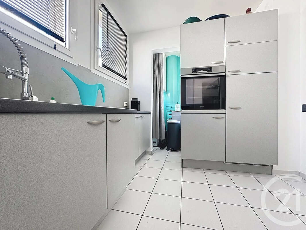 Appartement à PARIS-20E