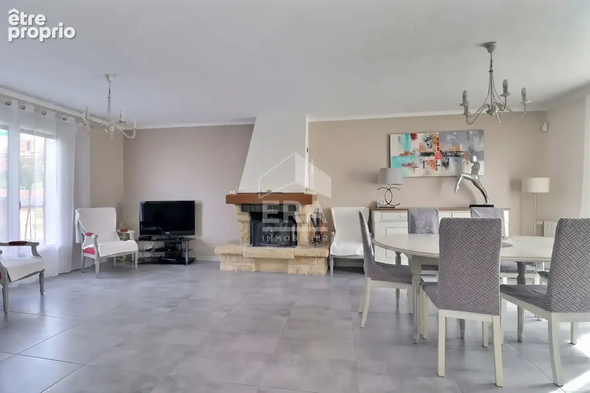 Maison de charme avec dépendance - photo 3