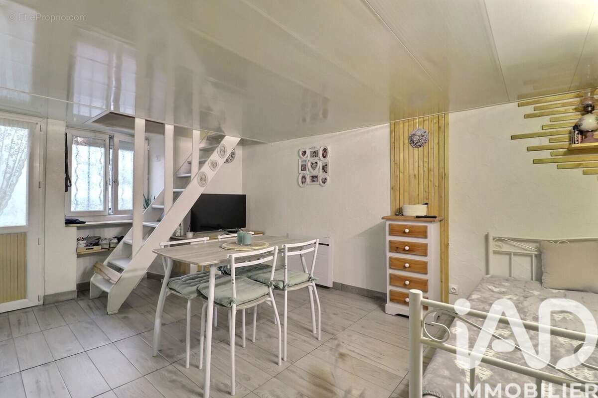 Photo 2 - Appartement à SAINT-SAVOURNIN