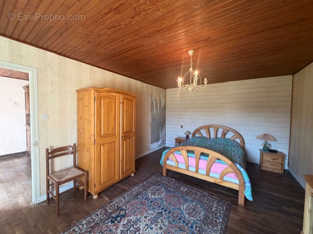 Maison à CREDIN