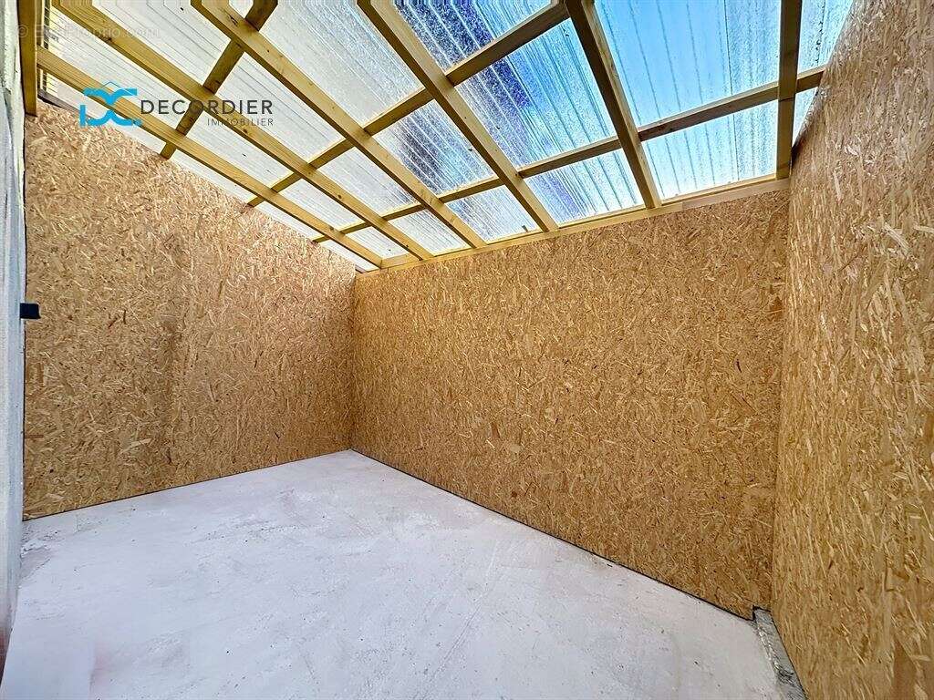 Maison à NEUVECELLE