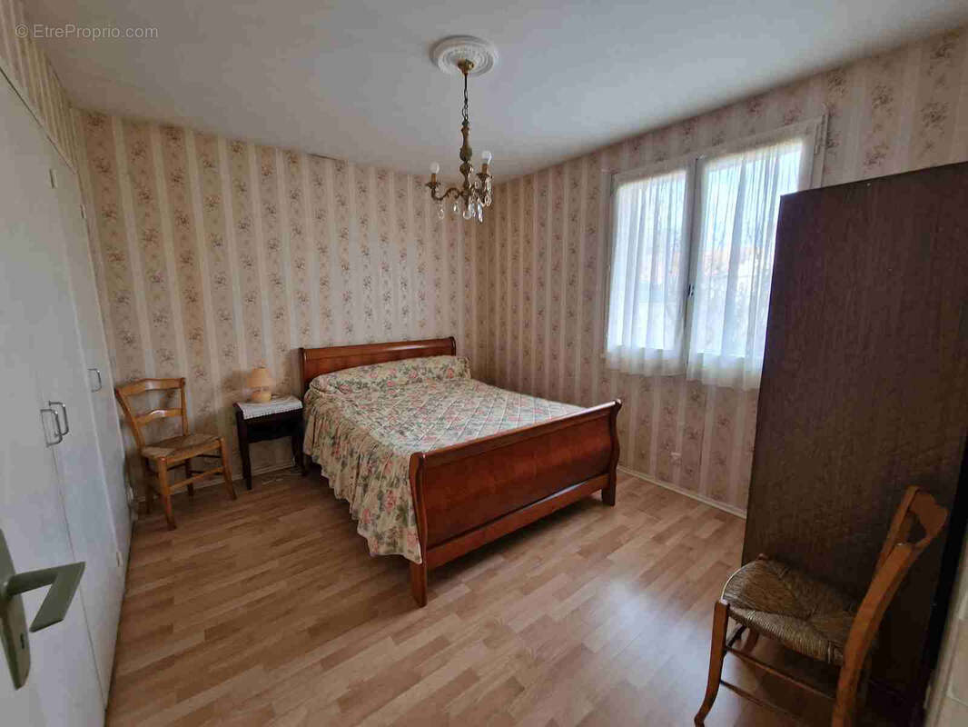 Maison à ETAULIERS