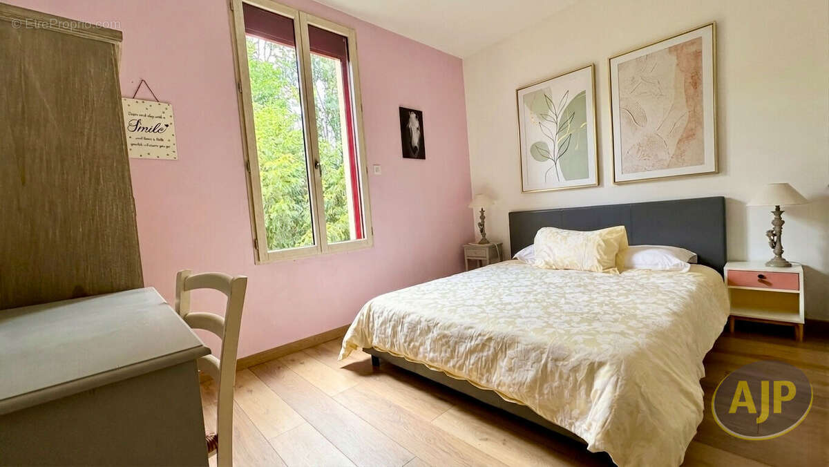 Maison pierre, 5 chambres et 1 bureau, Cussac le vieux ! - photo 8