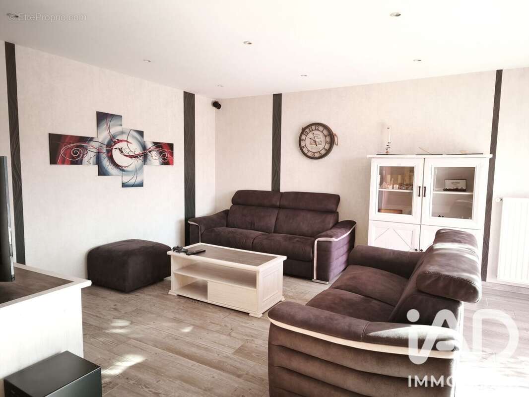 Maison 180 m² à Le Horps  - photo 5