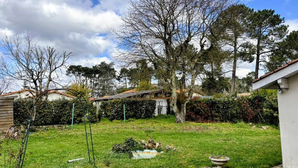 Maison à LE TAILLAN-MEDOC