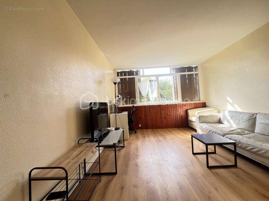 Appartement à L'HAY-LES-ROSES