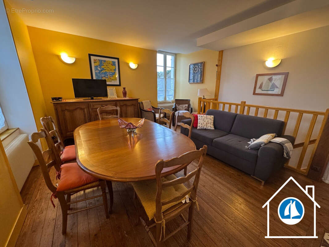 Maison à ARROMANCHES-LES-BAINS