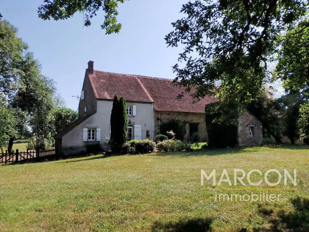 Maison à MAISON-FEYNE