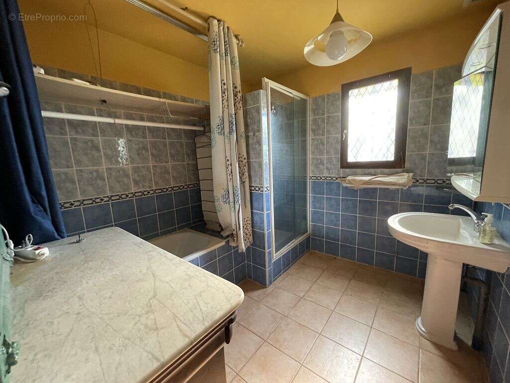 Maison - 108m ² - photo 6