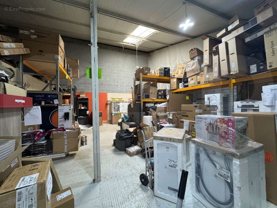 Commerce à LA CHAPELLE-DES-FOUGERETZ