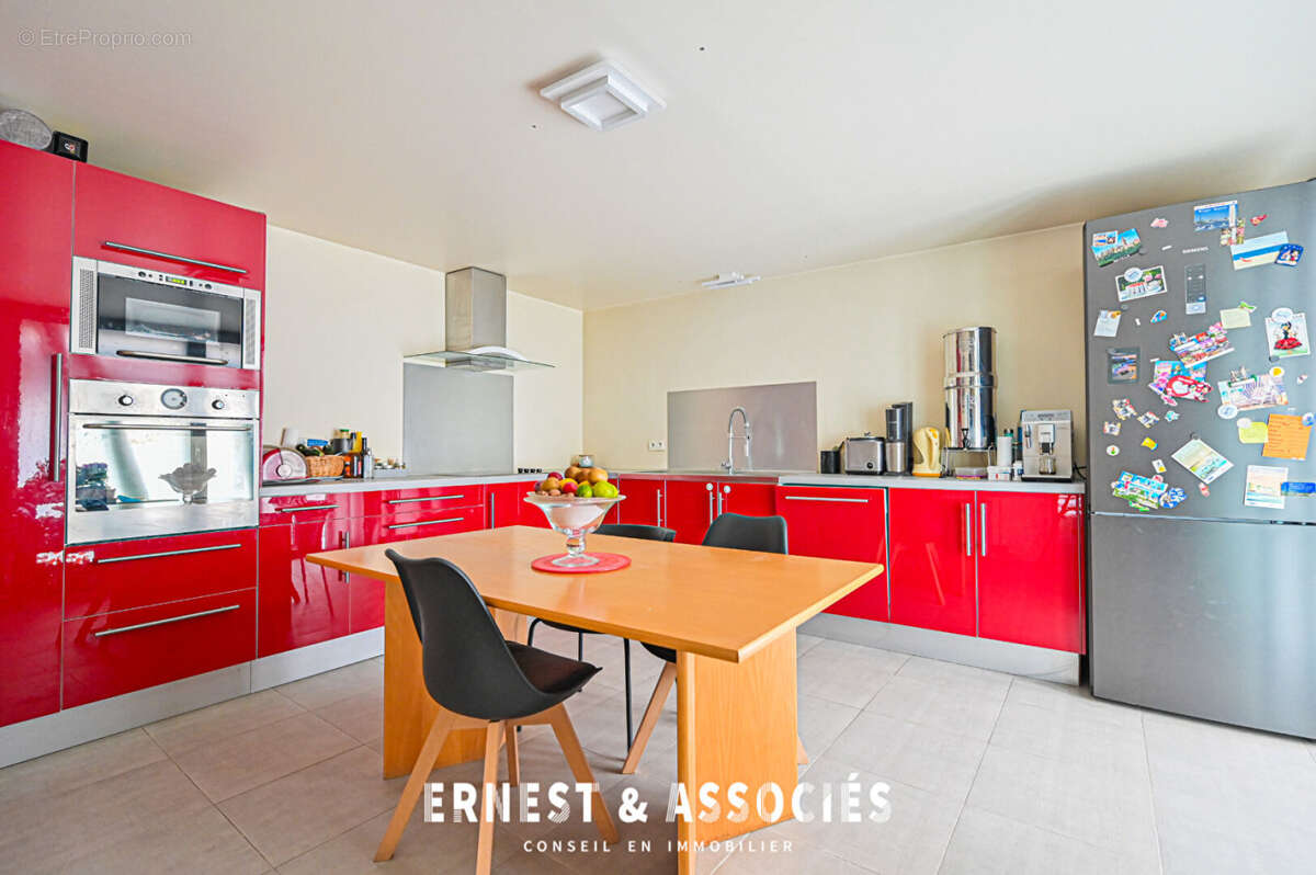 59356588d.jpg - Appartement à PARIS-10E