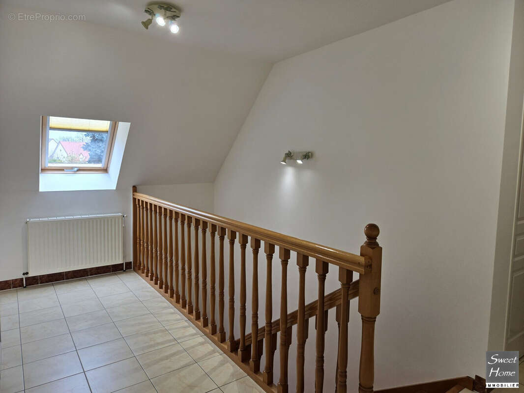 Maison à MAGNY-LES-HAMEAUX