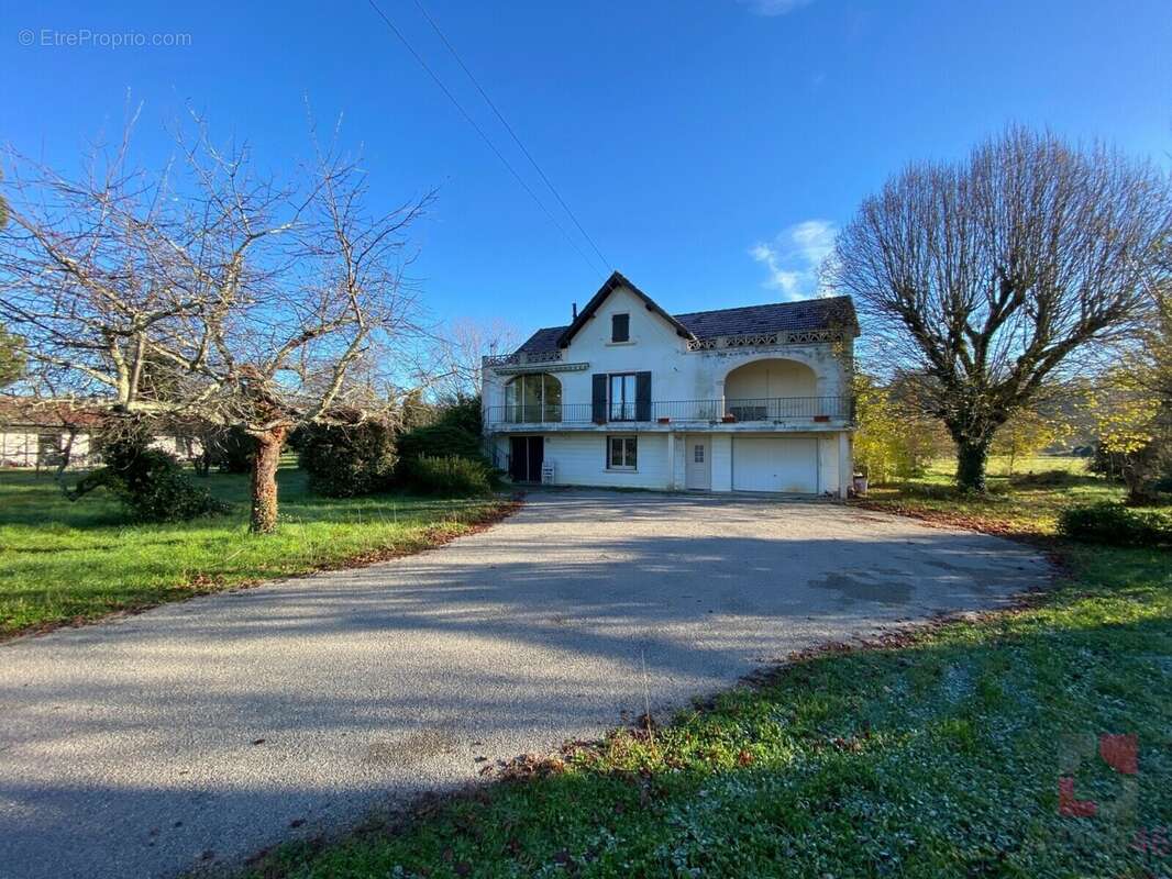 Maison à PRAYSSAC