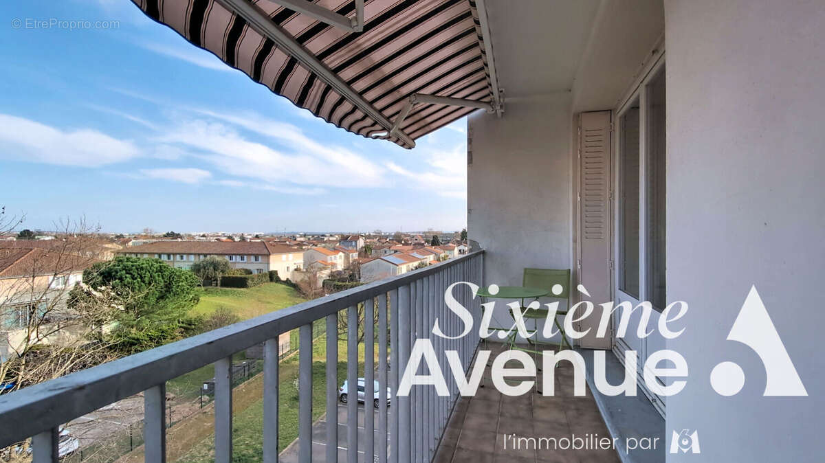 Appartement à BRON