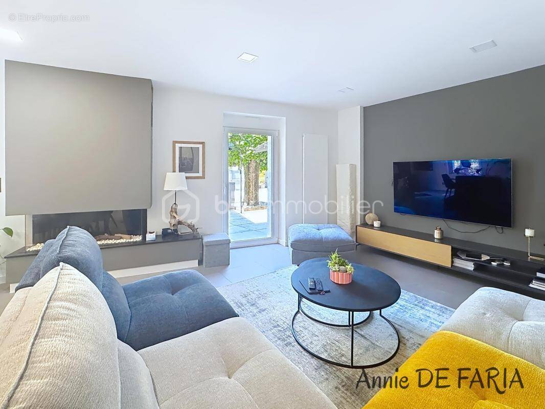 Maison à VIF