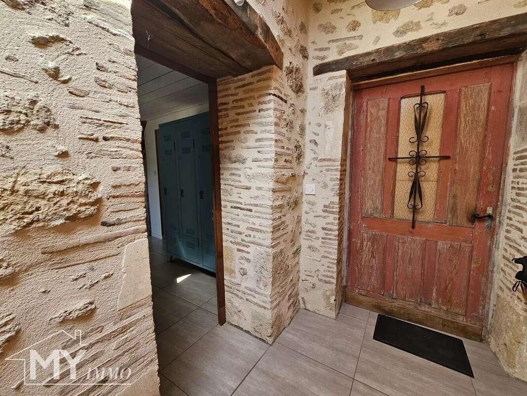 Maison à PORT-SAINTE-FOY-ET-PONCHAPT