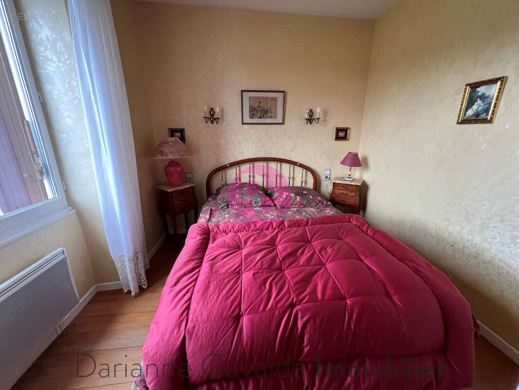 Maison à DECAZEVILLE