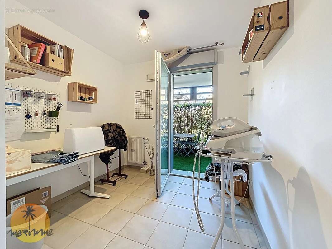 Appartement à SAINT-LAURENT-DU-VAR