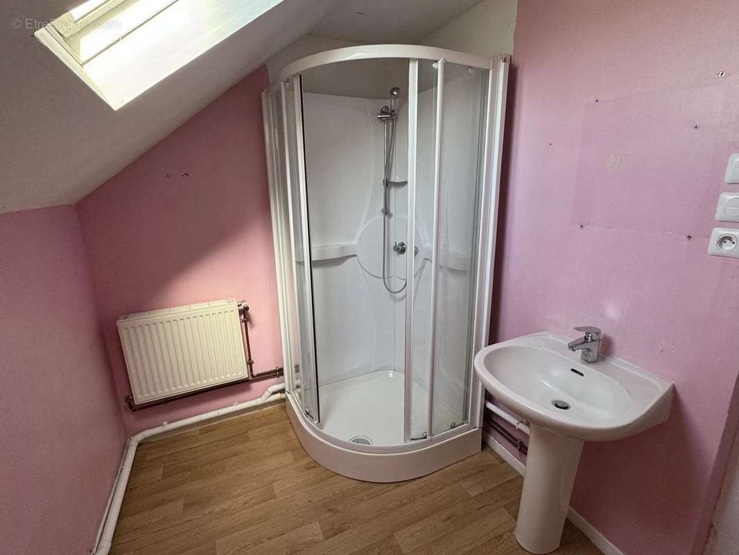 Maison à SARS-POTERIES