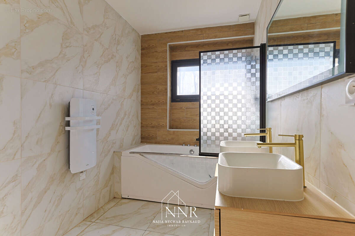 Maison à PRADES-LE-LEZ