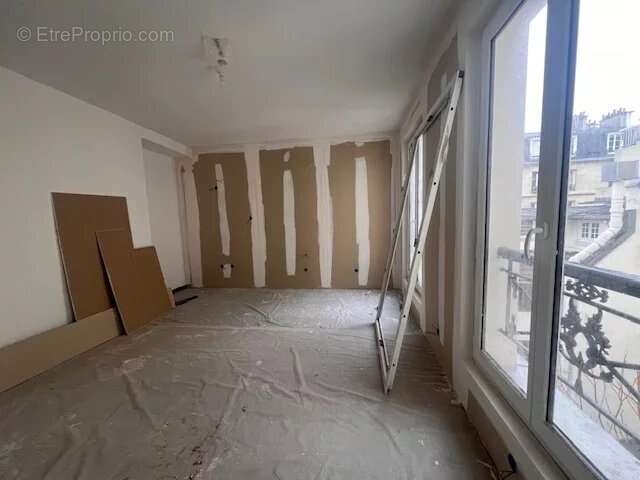 Appartement à PARIS-7E