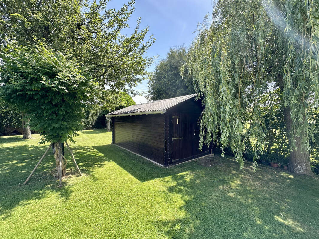 Belle maison familiale de 185 m2   Un véritable havre de paix en bord de rivière - photo 22