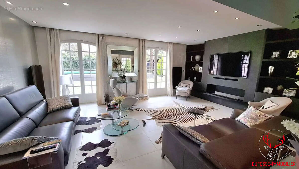 Belle maison Île de France à Corenc 7 pièce(s) 189 m2 - photo 4
