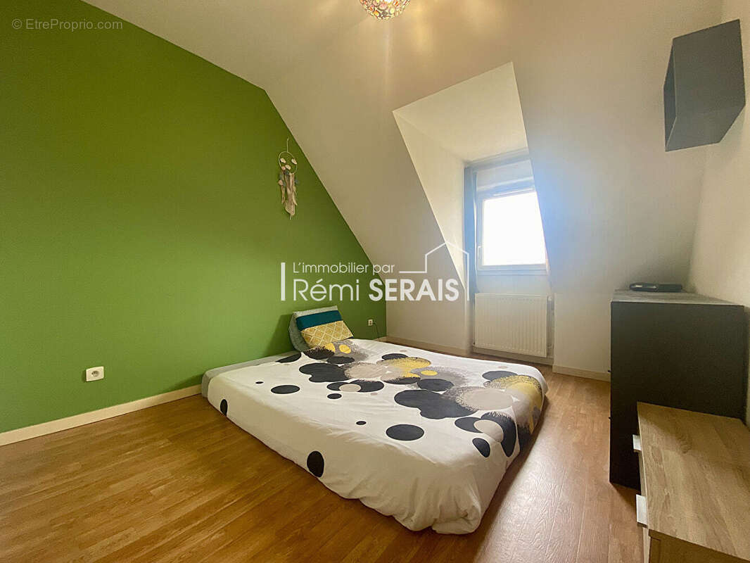 Maison à NEUFCHATEL-EN-SAOSNOIS