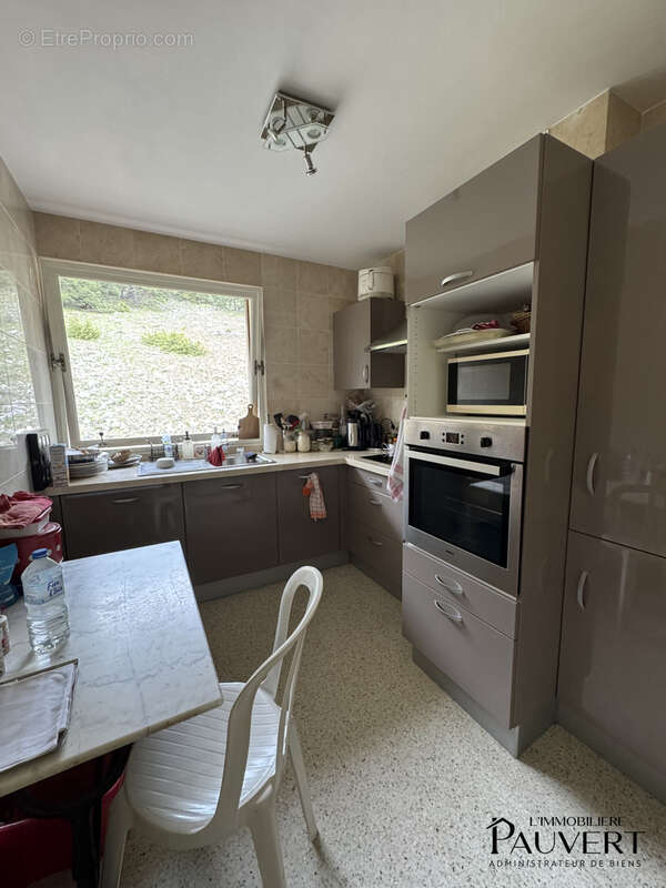 Appartement à GREOLIERES