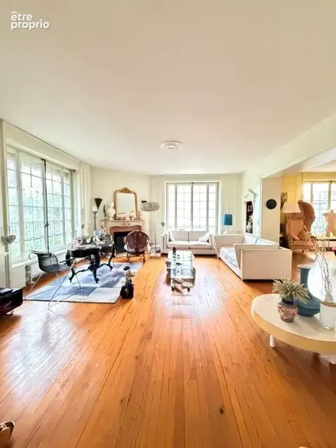 EXCLUSIF DELLE - Appartement de caractère avec terrasse et garage (réf VB3787) - photo 5
