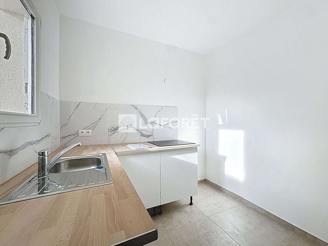 Appartement à SAINT-MAUR-DES-FOSSES