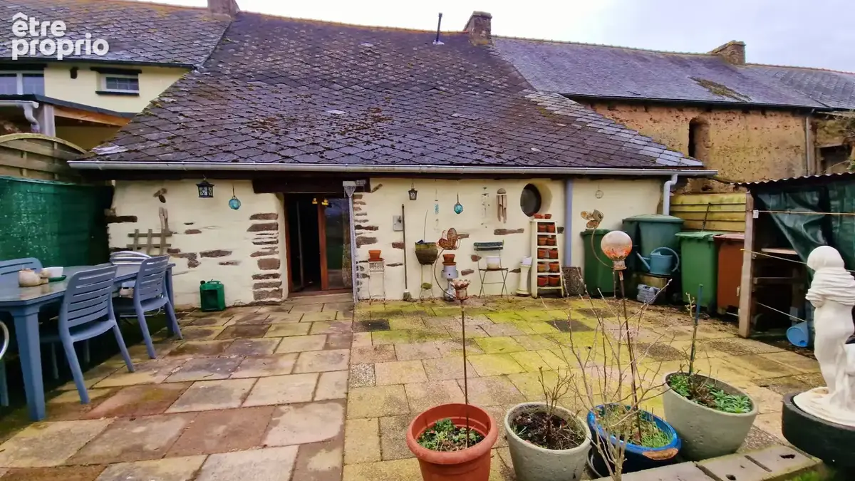 Maison à MENEAC