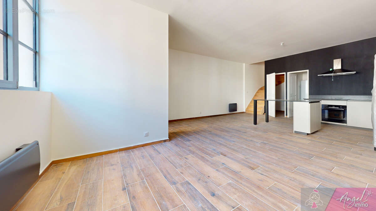 Appartement à BYANS-SUR-DOUBS