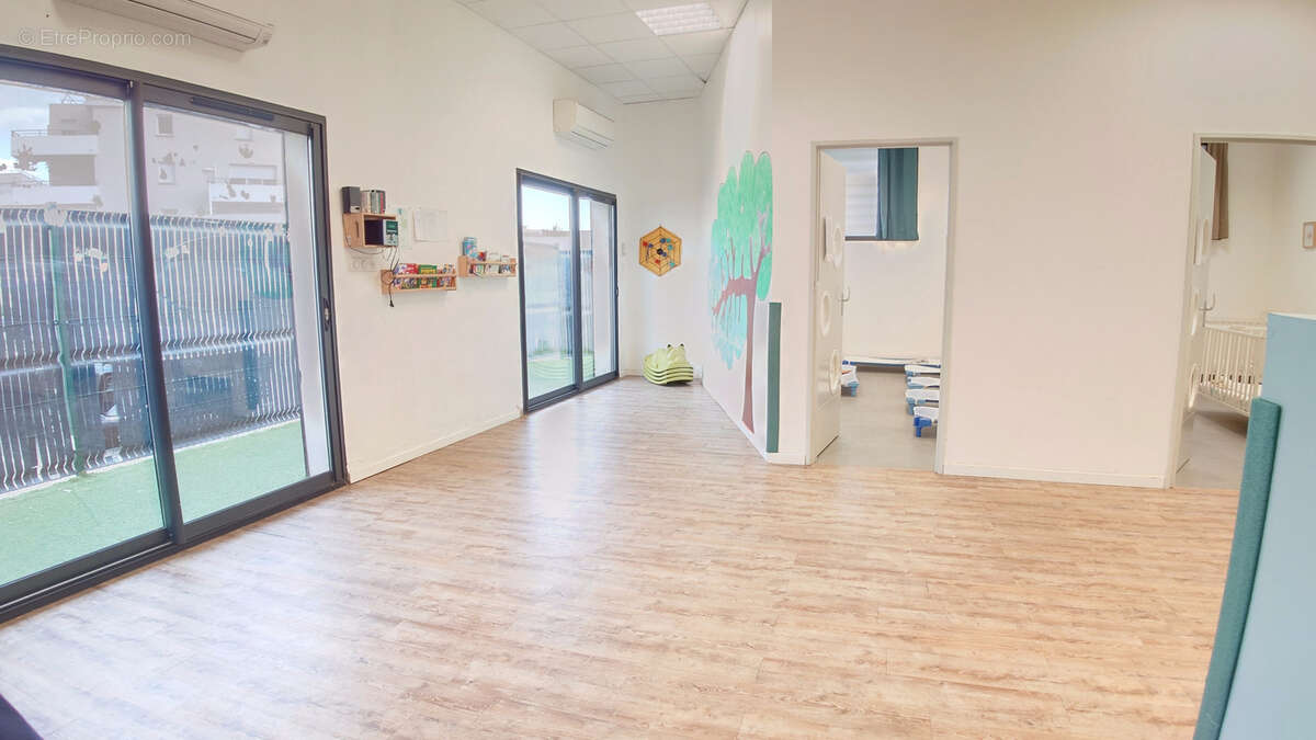 Commerce à VITROLLES