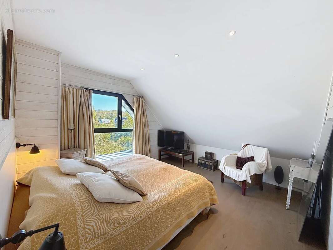 Vaste maison contemporaine dans un cadre verdoyant - photo 24