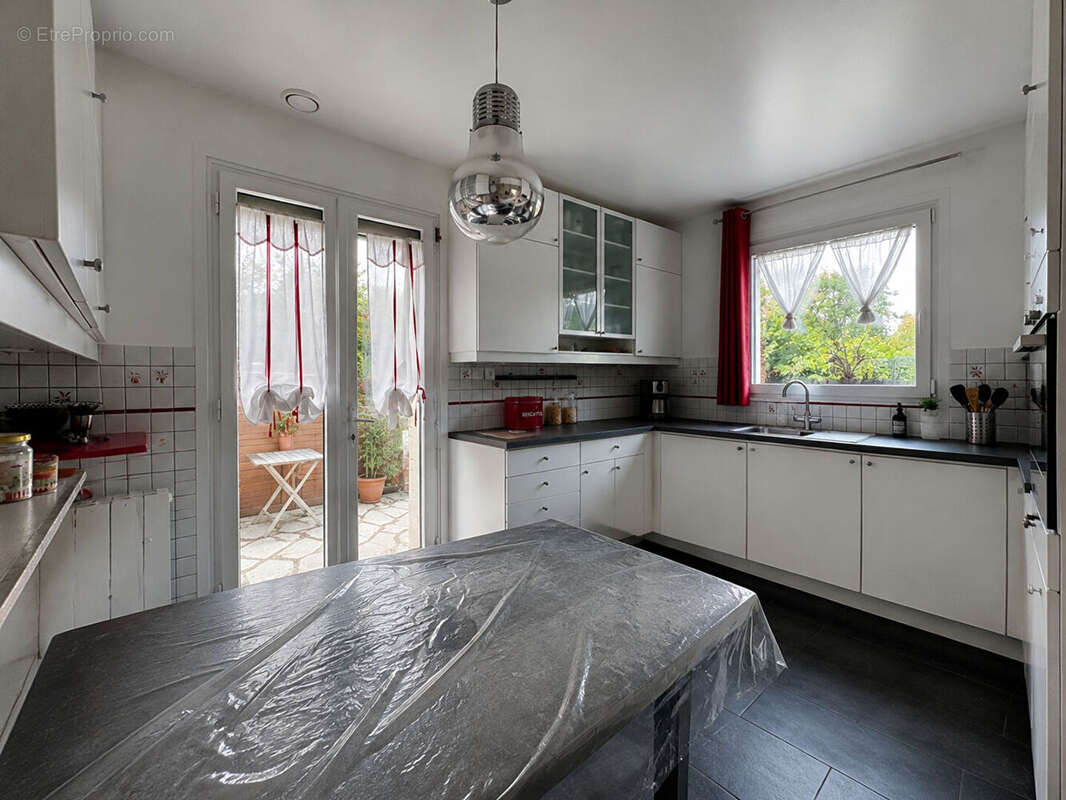 Boissettes _Maison 8 pièces 183 m² + Terrain constructible à diviser - photo 7