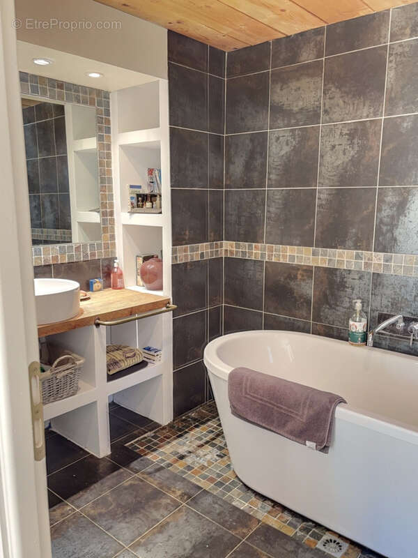 Maison à LA GARDE-FREINET