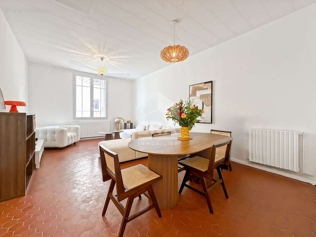 Appartement à MARSEILLE-7E