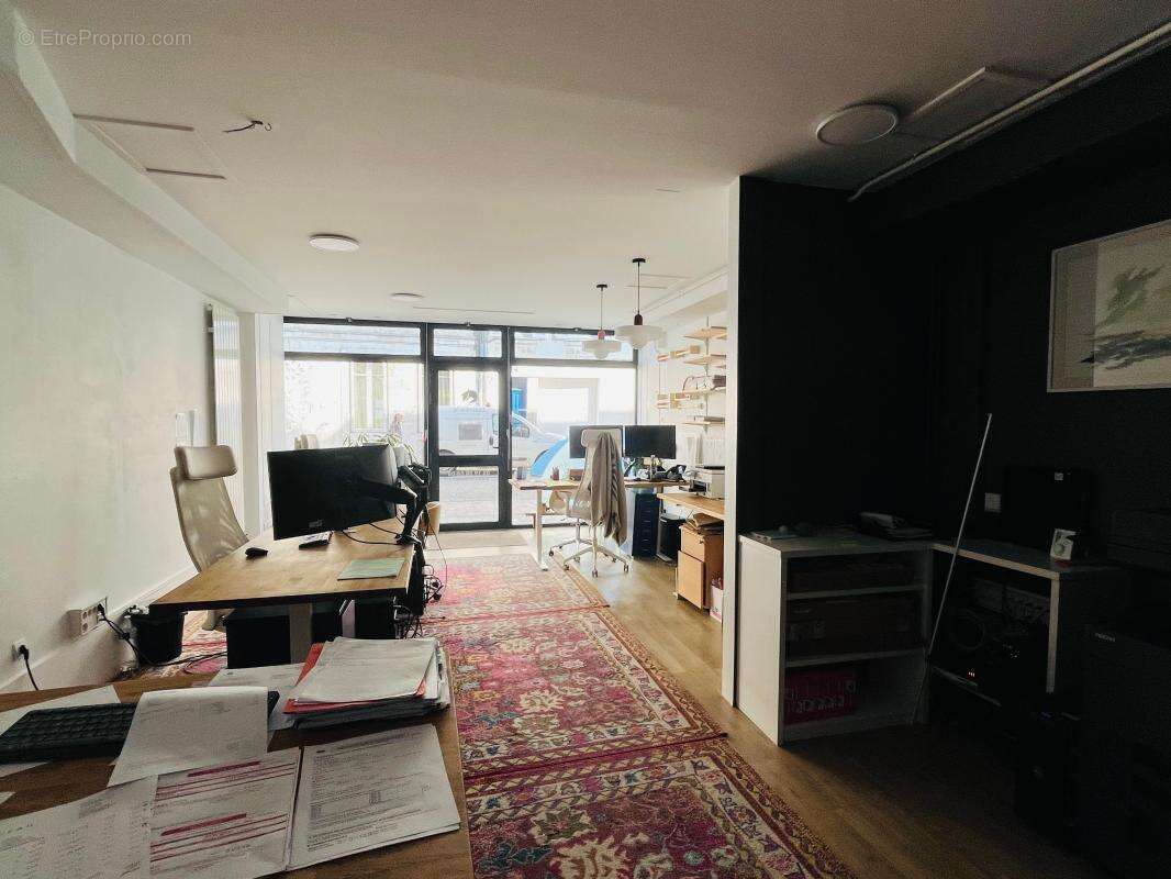 À vendre – Immeuble au cœur de La Rochelle, à deux pas du marché - photo 2