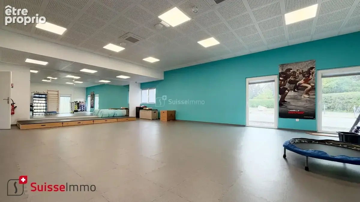 Photo Commerce à Appenans au prix de 330 000€