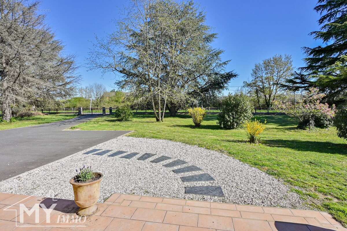 Maison à SAINT-ANTOINE-DE-BREUILH