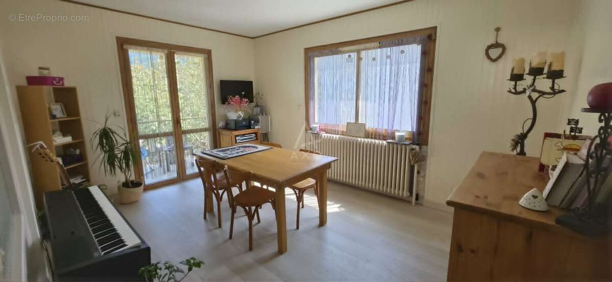 EXCLUSIVITÉ  Maison familiale avec jardin, garage et fort potentiel à Albertville - photo 4
