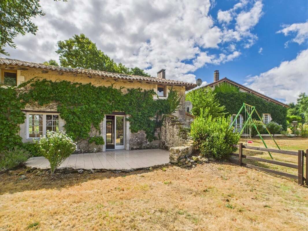 Charmante maison charentaise en pierre avec maison d'amis, piscine et plus de 1Ha de terrain - photo 26