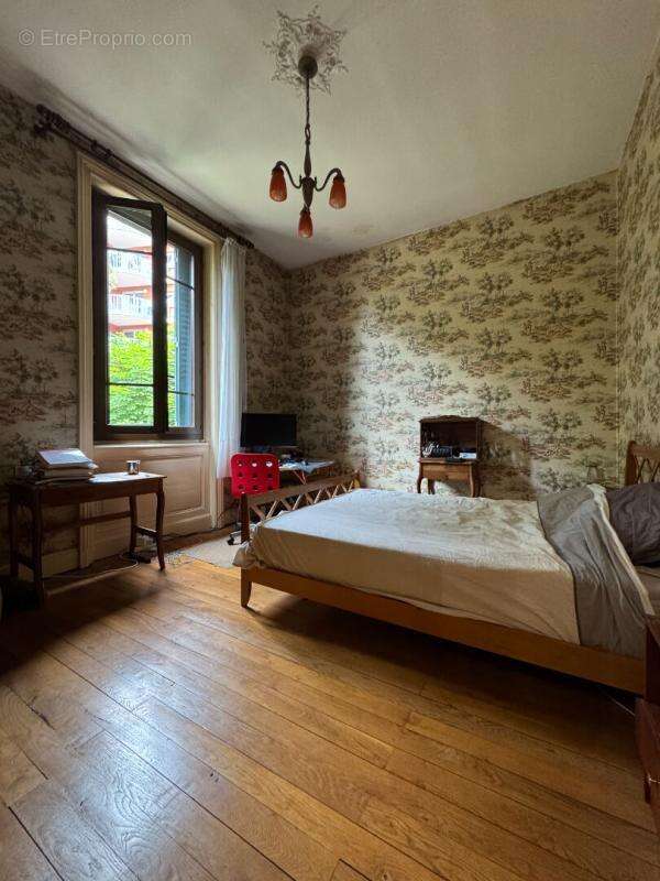 Maison à VILLEURBANNE