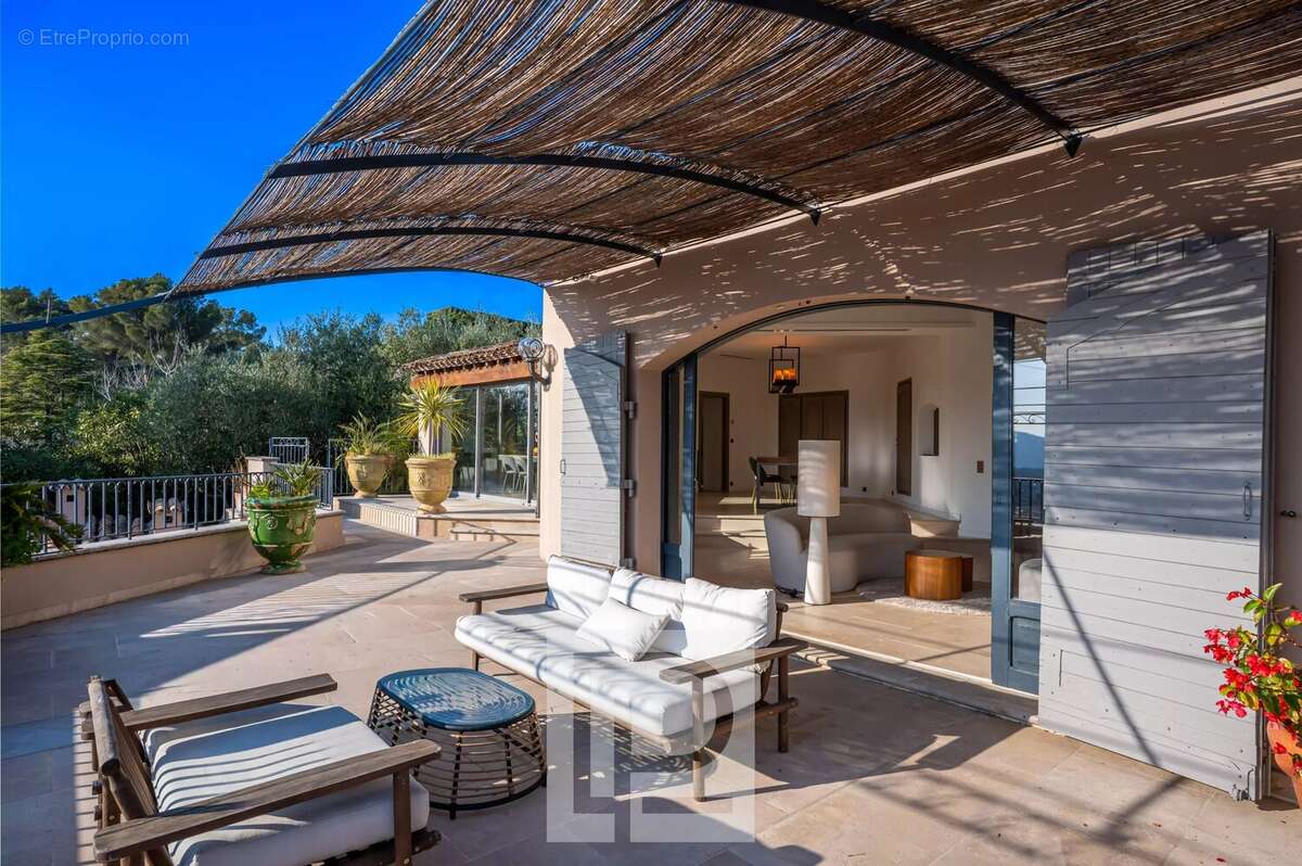 Maison à MOUGINS