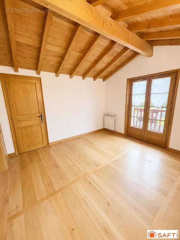 Maison 157 m² à Saint-Jean-Pied-De-Port  - photo 6