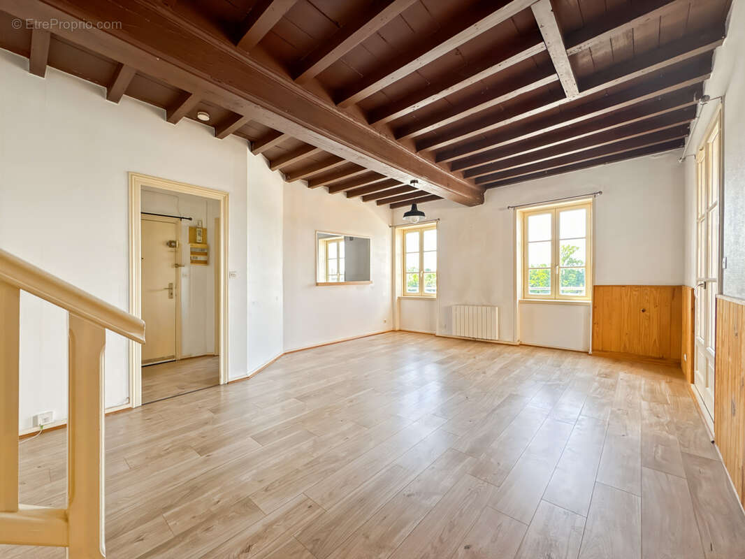 Appartement à TREVOUX