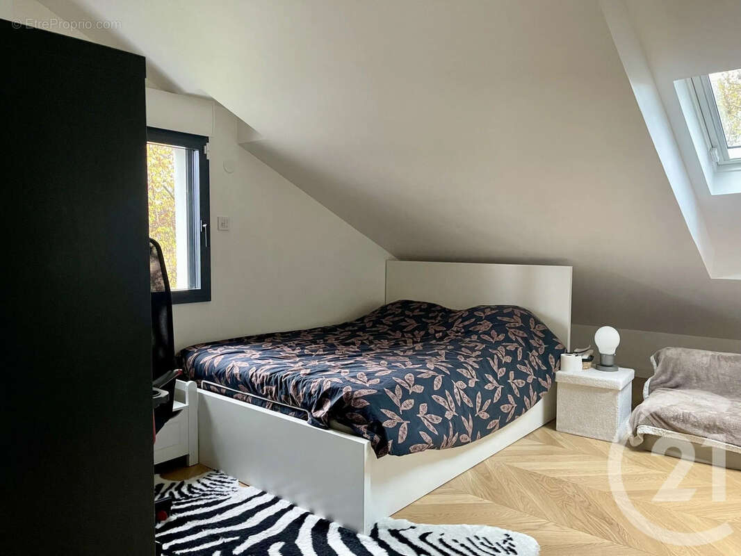 Maison à SAINT-MAUR-DES-FOSSES