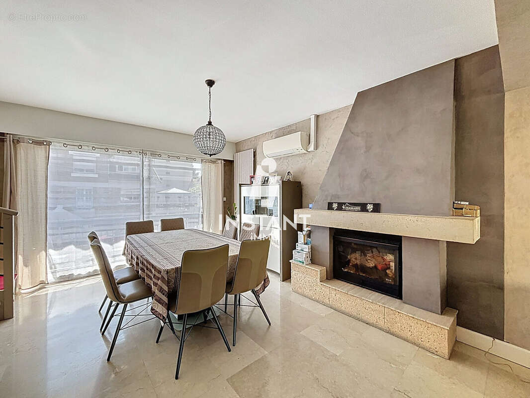 Maison à LES PAVILLONS-SOUS-BOIS